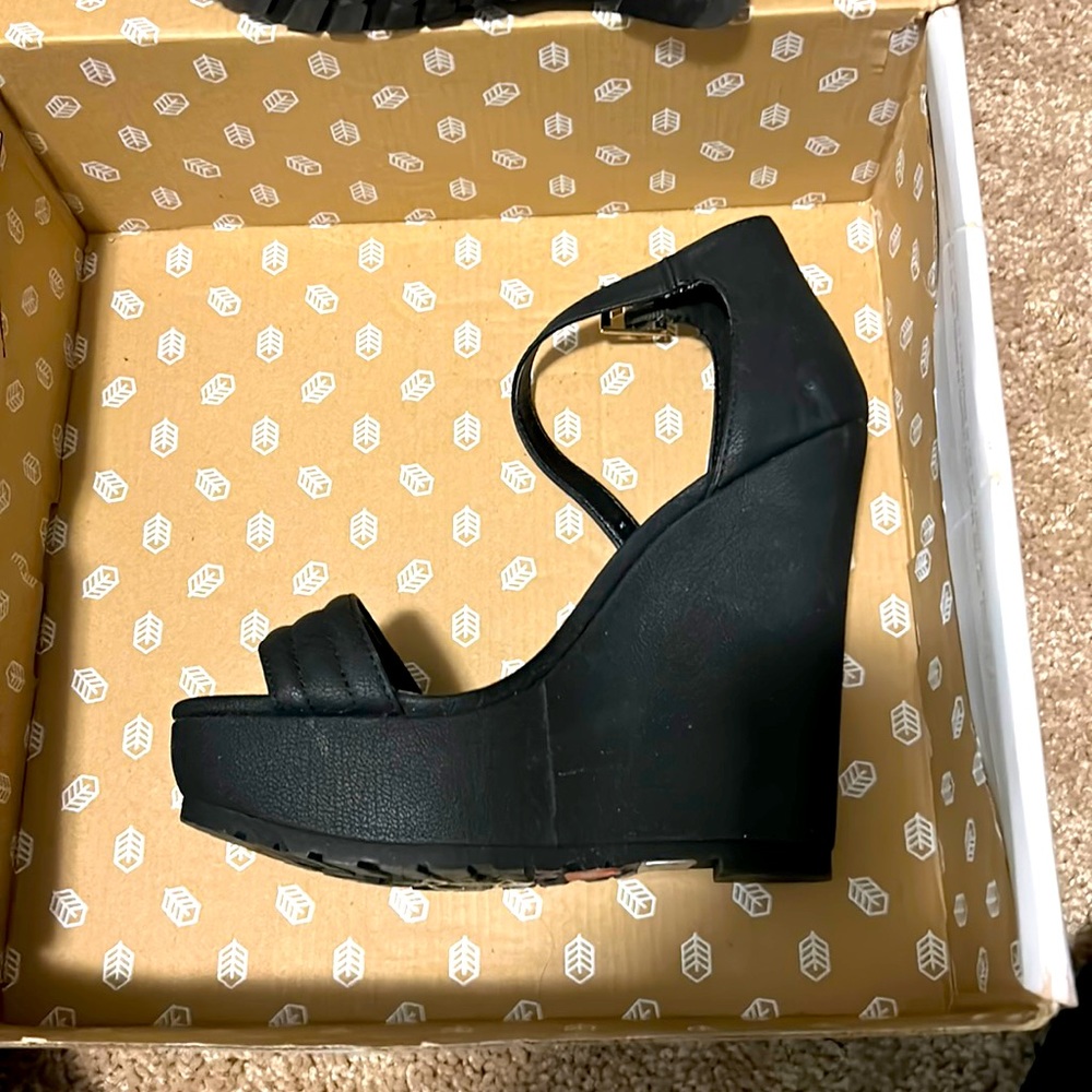 Black wedge sandals